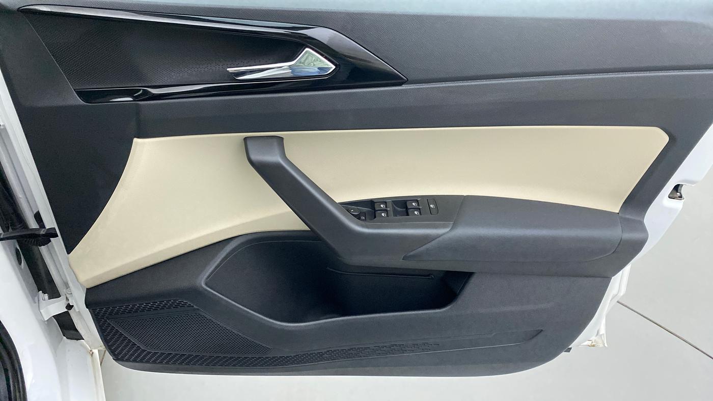 2022 Skoda SLAVIA STYLE 1.0 TSI AT, Petrol, Automatic, 2,129 km, Driver Side Door Panels Control