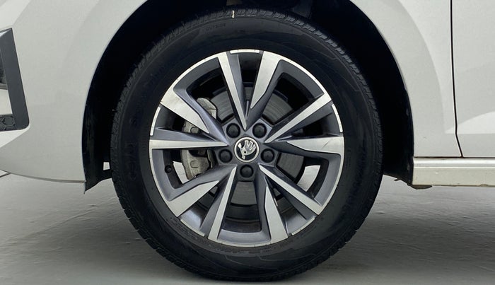 2022 Skoda SLAVIA STYLE 1.0 TSI AT, Petrol, Automatic, 2,129 km, Left Front Wheel