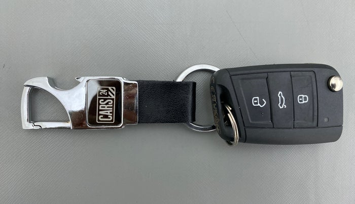 2022 Skoda SLAVIA STYLE 1.0 TSI AT, Petrol, Automatic, 2,129 km, Key Close Up