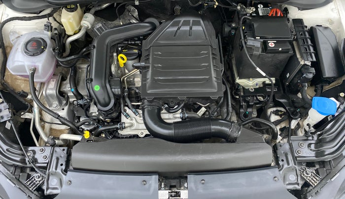 2022 Skoda SLAVIA STYLE 1.0 TSI AT, Petrol, Automatic, 2,129 km, Open Bonet