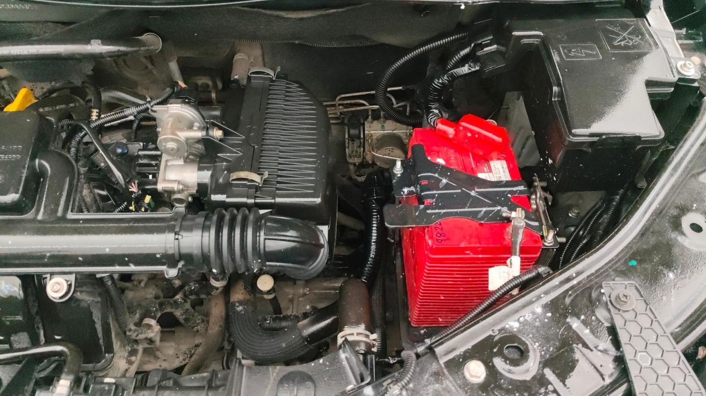 2021 Nissan MAGNITE XV PREMIUM, Petrol, Manual, 44,815 km, Engine View - Left