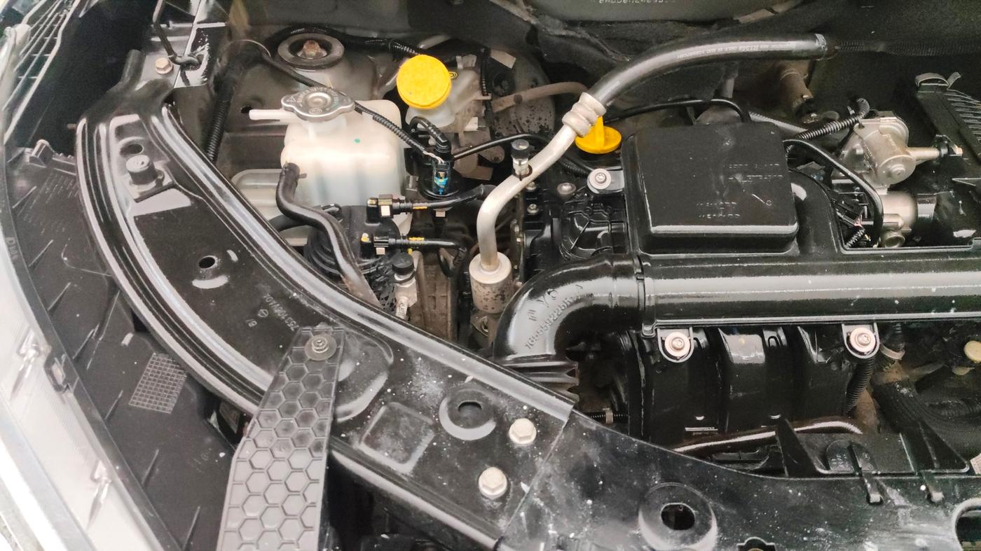 2021 Nissan MAGNITE XV PREMIUM, Petrol, Manual, 44,815 km, Engine View - Right