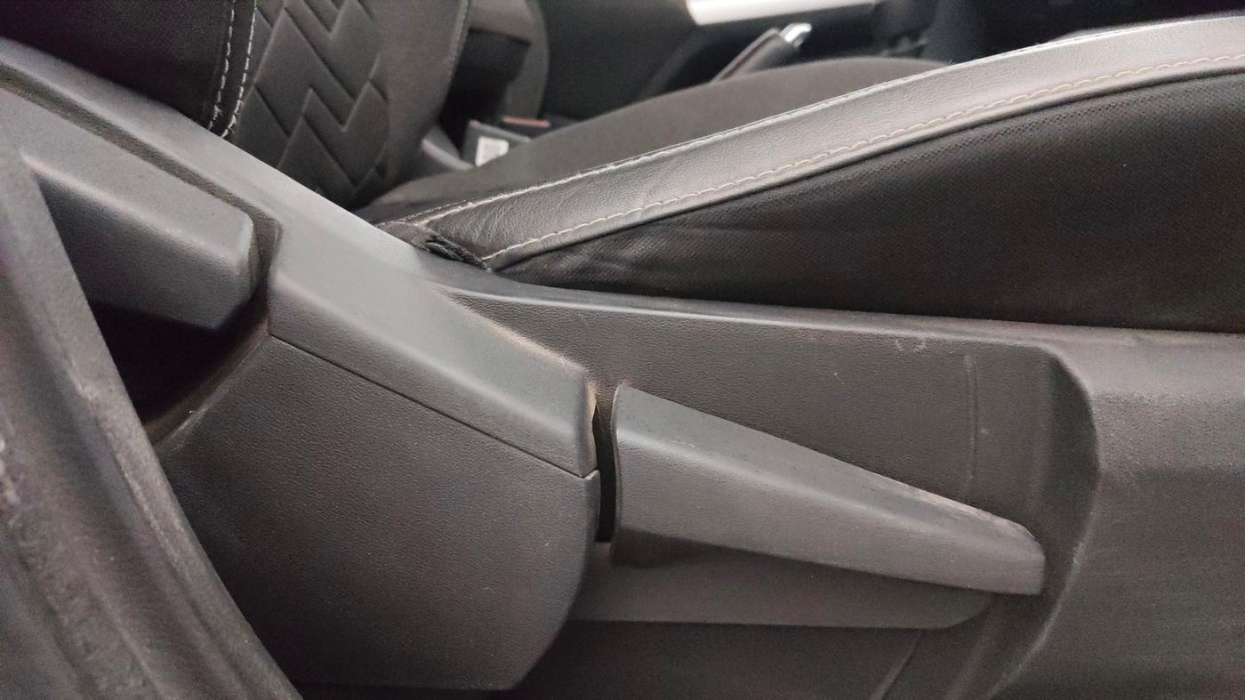 2021 Nissan MAGNITE XV PREMIUM, Petrol, Manual, 44,815 km, Driver Side Adjustment Panel