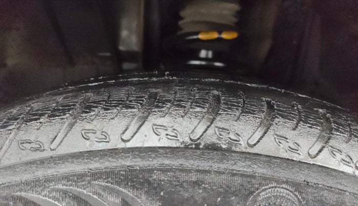 2021 Nissan MAGNITE XV PREMIUM, Petrol, Manual, 44,815 km, Left Front Tyre Tread