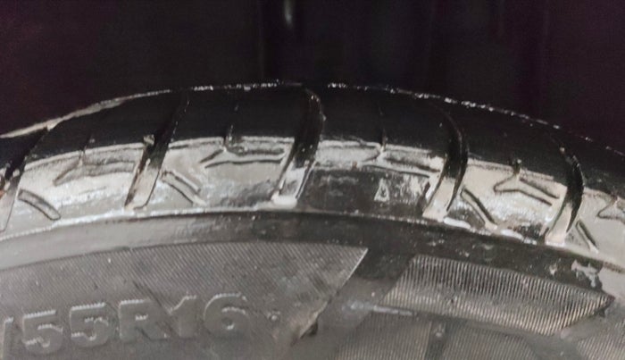 2021 Nissan MAGNITE XV PREMIUM, Petrol, Manual, 44,815 km, Left Rear Tyre Tread