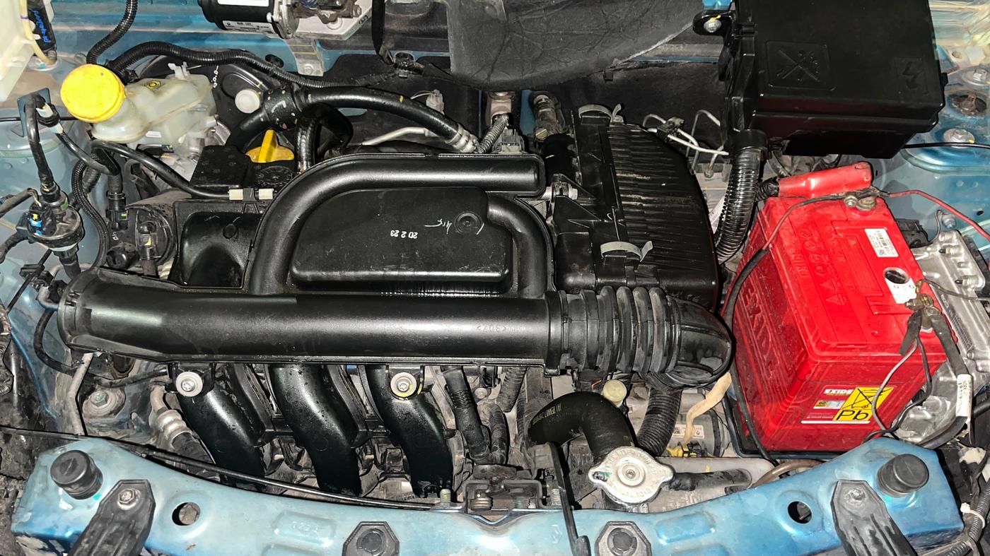2023 Renault Kwid RXT 1.0 AMT, Petrol, Automatic, 50,932 km, Engine View