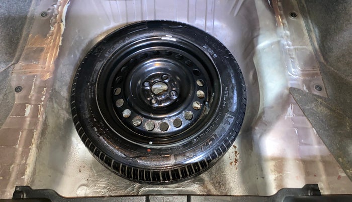 2016 Honda City 1.5L I-VTEC VX, Petrol, Manual, 1,11,496 km, Spare Tyre