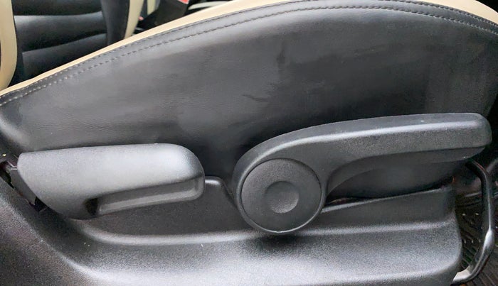 2019 Maruti Vitara Brezza ZDI PLUS, Diesel, Manual, 58,390 km, Driver Side Adjustment Panel