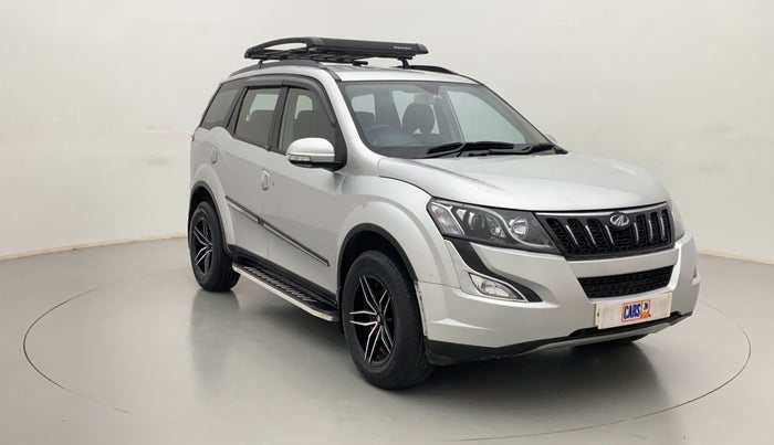 2017 Mahindra XUV500 W6 4X2, Diesel, Manual, 77,254 km, Right Front Diagonal