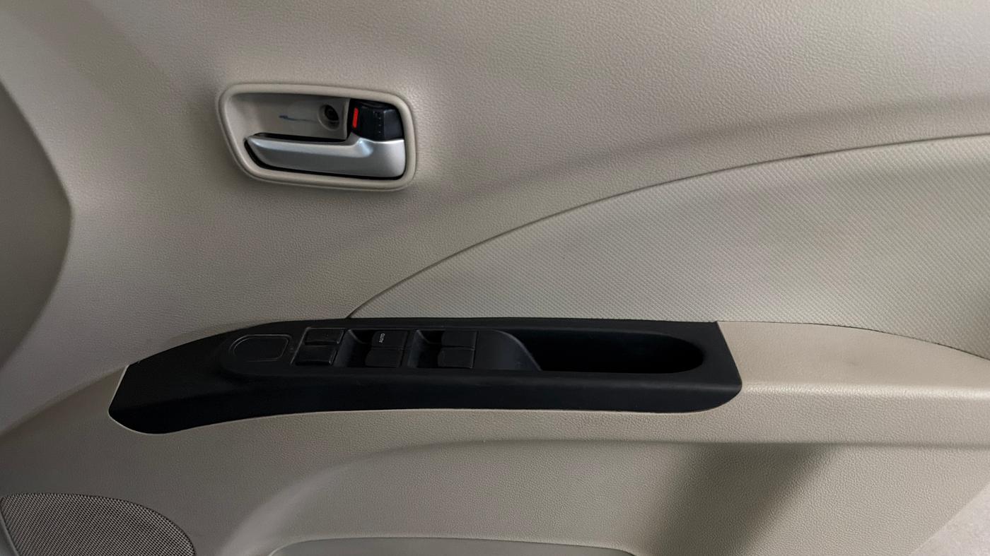2018 Maruti Celerio VXI, Petrol, Manual, 66,296 km, Driver Side Door Panels Control