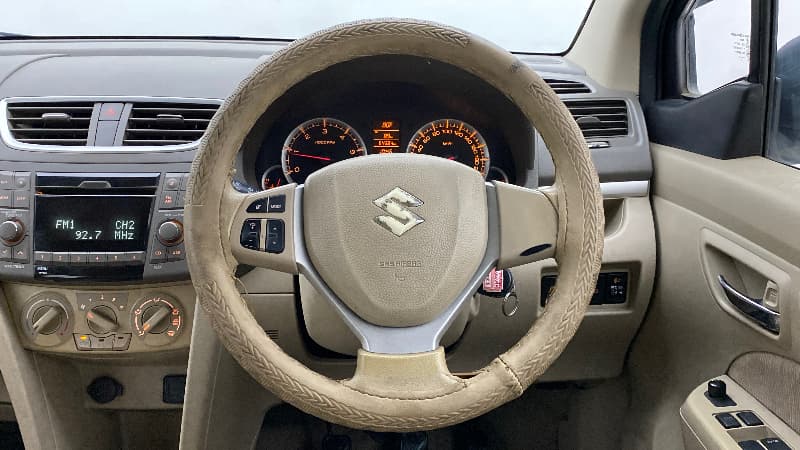 2014 Maruti Ertiga ZDI, Diesel, Manual, 64,384 km, Steering Wheel Close Up