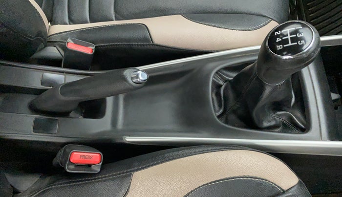 2015 Maruti Baleno DELTA 1.2 K12, Petrol, Manual, 73,912 km, Gear Lever