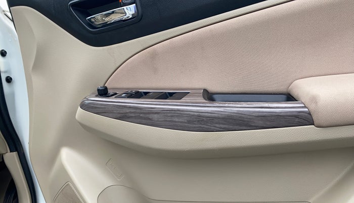 2023 Maruti Dzire VXI, Petrol, Manual, 40,669 km, Driver Side Door Panels Control