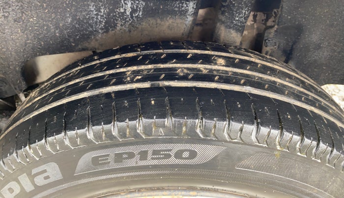 2023 Maruti Dzire VXI, Petrol, Manual, 40,669 km, Left Rear Tyre Tread