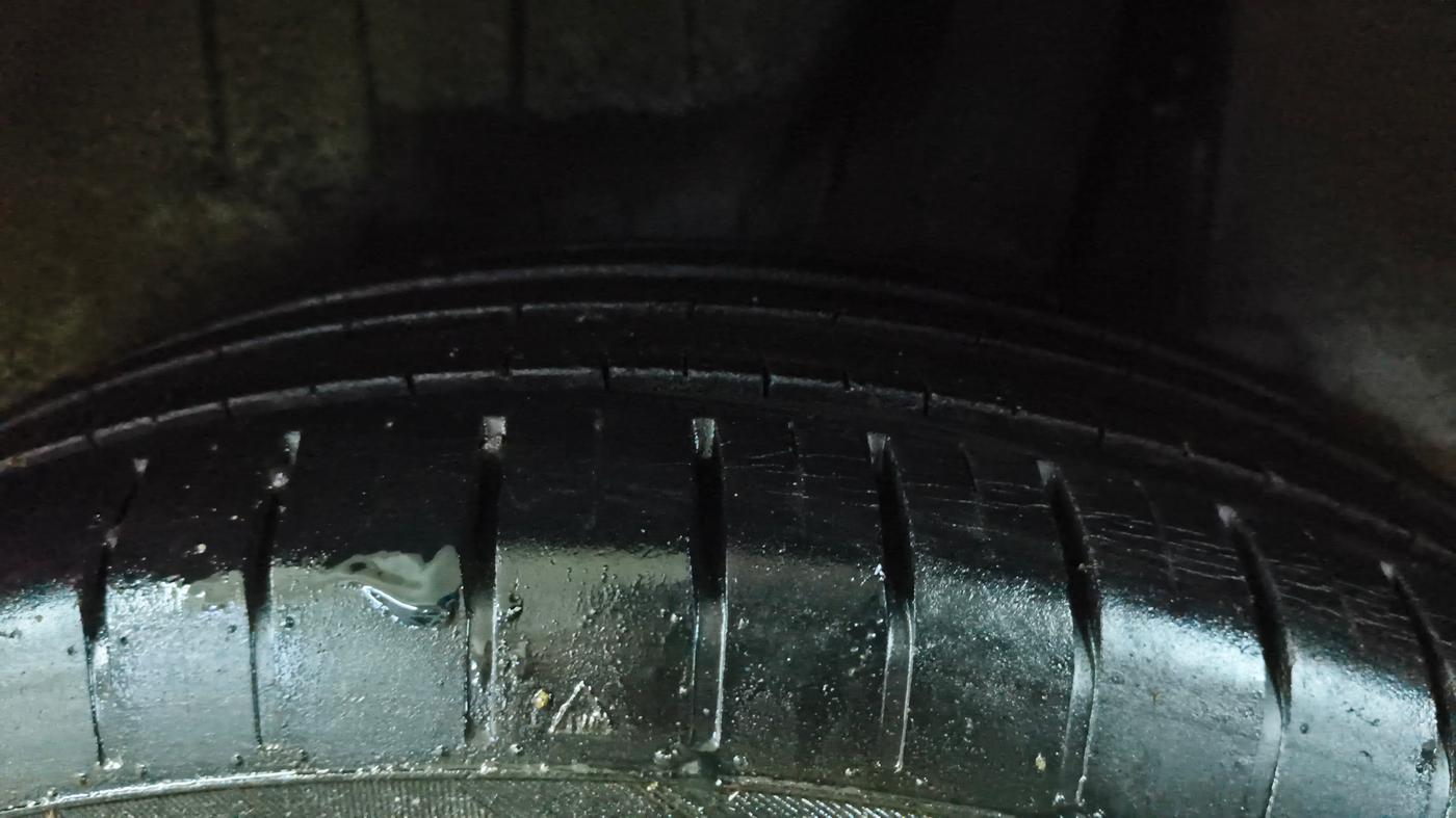 2019 Maruti Swift ZXI AMT, Petrol, Automatic, 28,763 km, Left Rear Tyre Tread