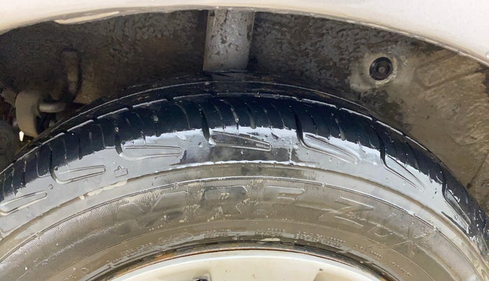 2016 Maruti Celerio VXI, Petrol, Manual, 80,243 km, Right Rear Tyre Tread