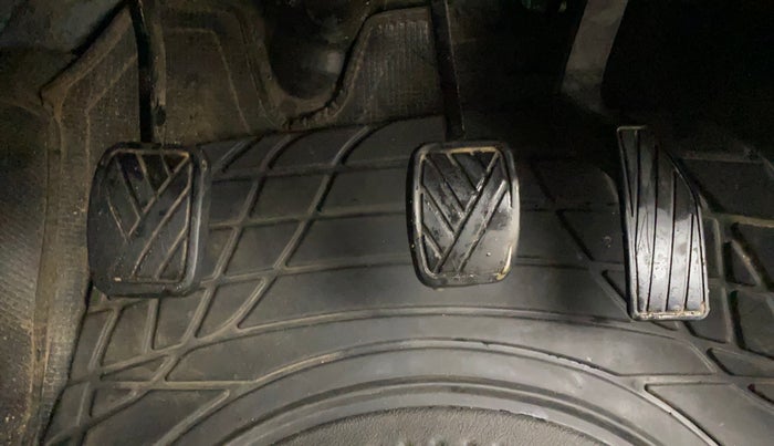 2016 Maruti Celerio VXI, Petrol, Manual, 80,243 km, Pedals