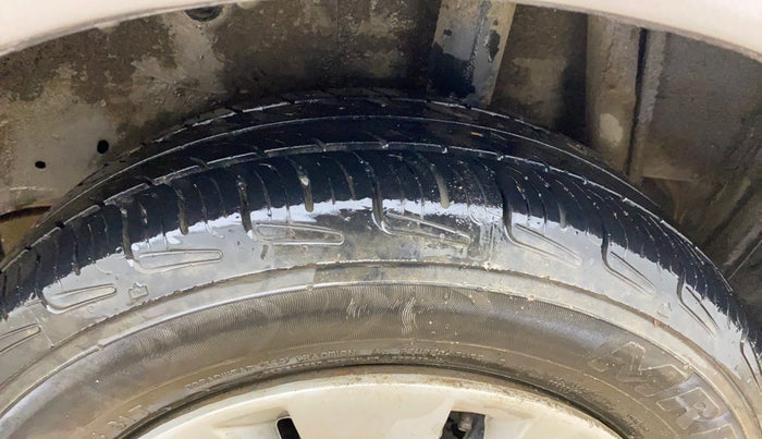 2016 Maruti Celerio VXI, Petrol, Manual, 80,243 km, Left Rear Tyre Tread