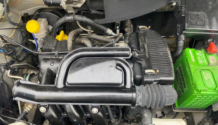 2016 Renault Kwid RXT 0.8, Petrol, Manual, 31,384 km, Engine View