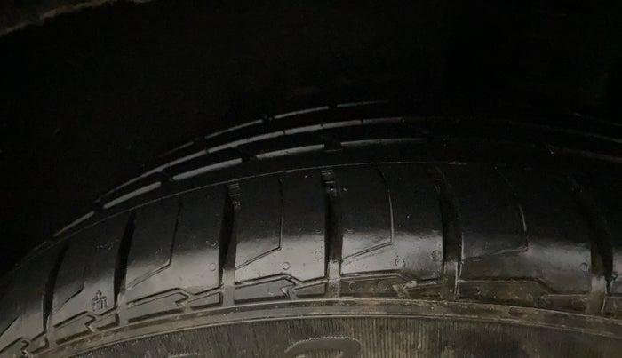 2022 Hyundai ALCAZAR 1.5 SIGNATURE (O) AT 6STR, Diesel, Automatic, 73,778 km, Left Rear Tyre Tread