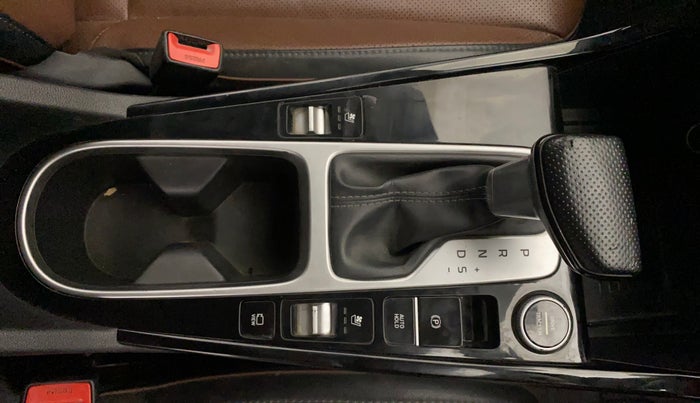 2022 Hyundai ALCAZAR 1.5 SIGNATURE (O) AT 6STR, Diesel, Automatic, 73,778 km, Gear Lever