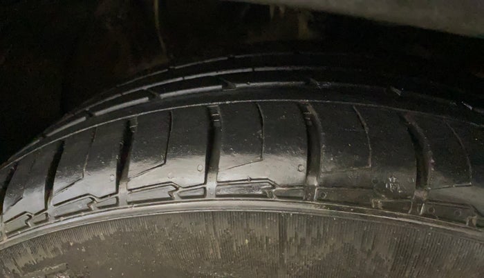 2022 Hyundai ALCAZAR 1.5 SIGNATURE (O) AT 6STR, Diesel, Automatic, 73,778 km, Right Front Tyre Tread