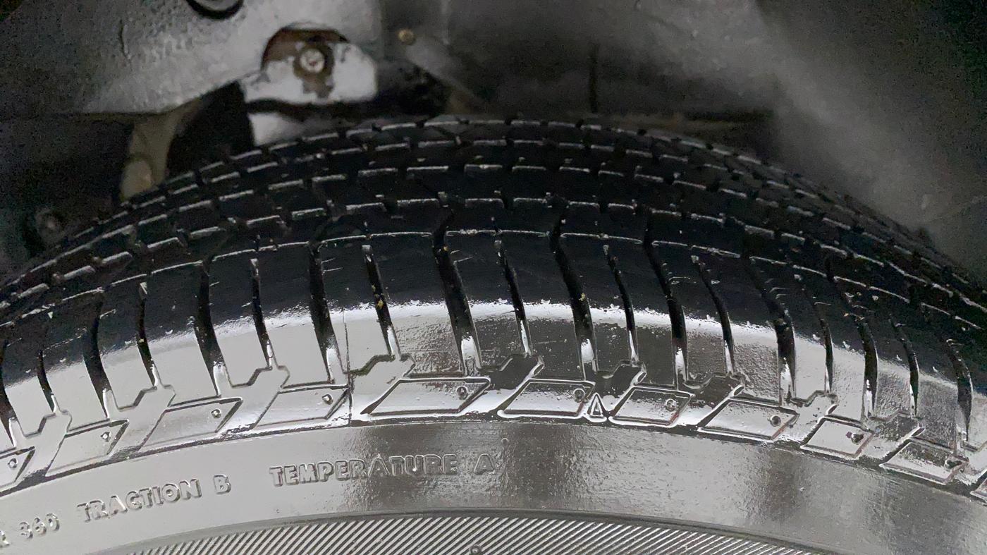 2017 Mahindra XUV500 W10, Diesel, Manual, 73,089 km, Right Rear Tyre Tread