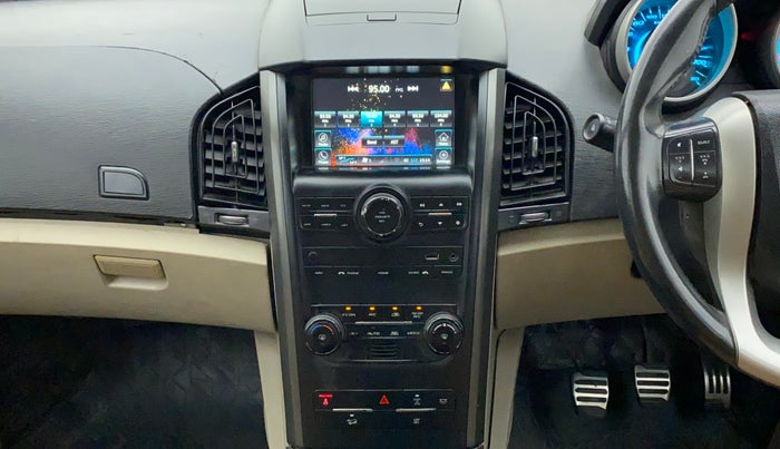 2017 Mahindra XUV500 W10, Diesel, Manual, 73,089 km, Air Conditioner