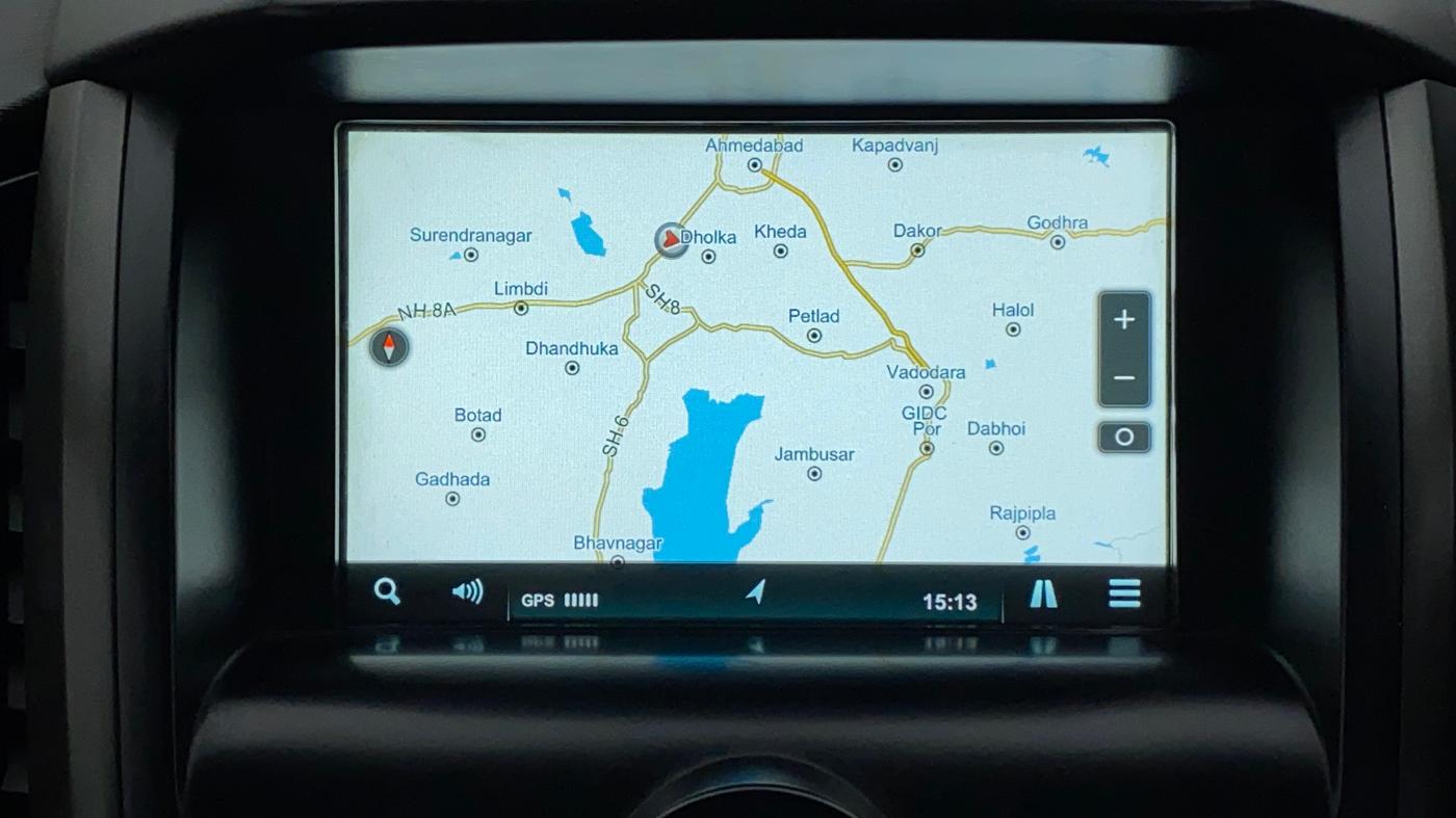 2017 Mahindra XUV500 W10, Diesel, Manual, 73,089 km, Navigation System