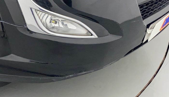 2017 Mahindra XUV500 W10, Diesel, Manual, 73,089 km, Front bumper - Minor scratches