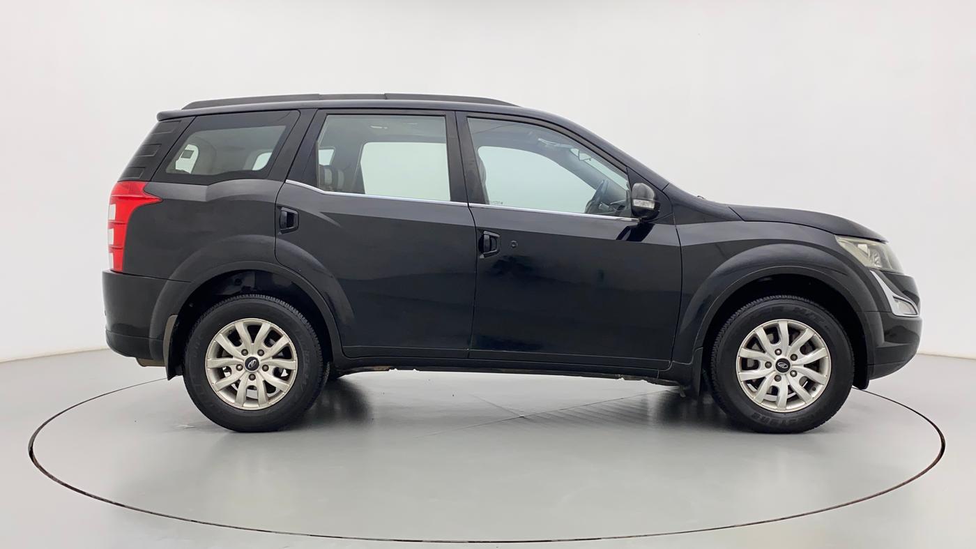 2017 Mahindra XUV500 W10, Diesel, Manual, 73,089 km, Right Side View