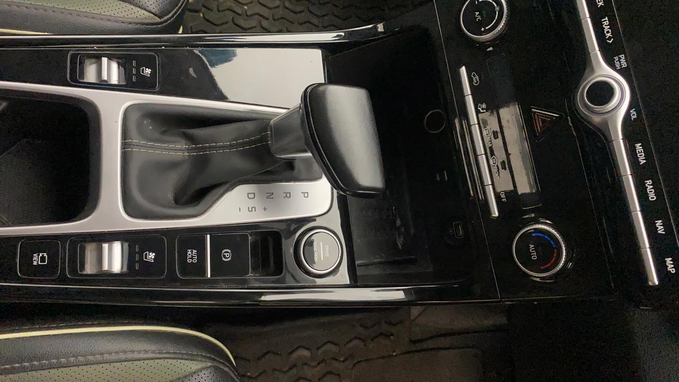 2023 Hyundai Creta SX (O) IVT 1.5 PETROL, Petrol, Automatic, 31,183 km, Gear Lever