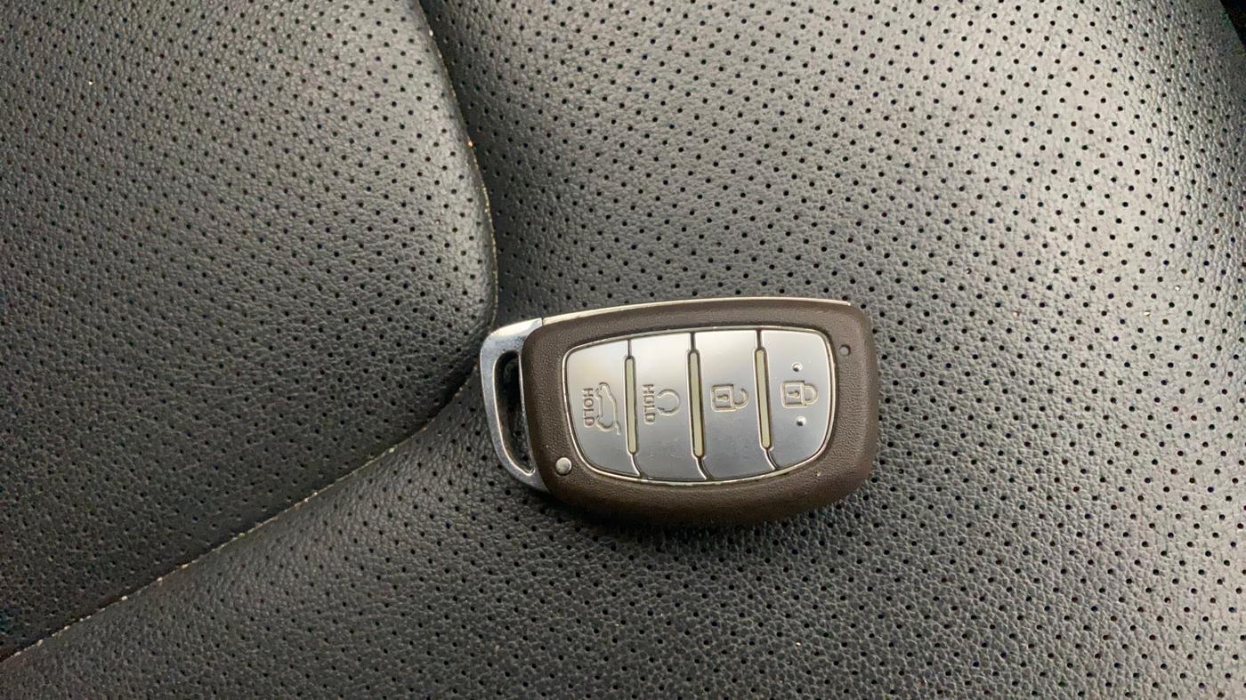 2023 Hyundai Creta SX (O) IVT 1.5 PETROL, Petrol, Automatic, 31,183 km, Key Close Up