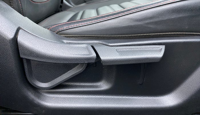 2019 KIA SELTOS GTX 1.4 GDI AT PETROL, Petrol, Automatic, 61,457 km, Driver Side Adjustment Panel