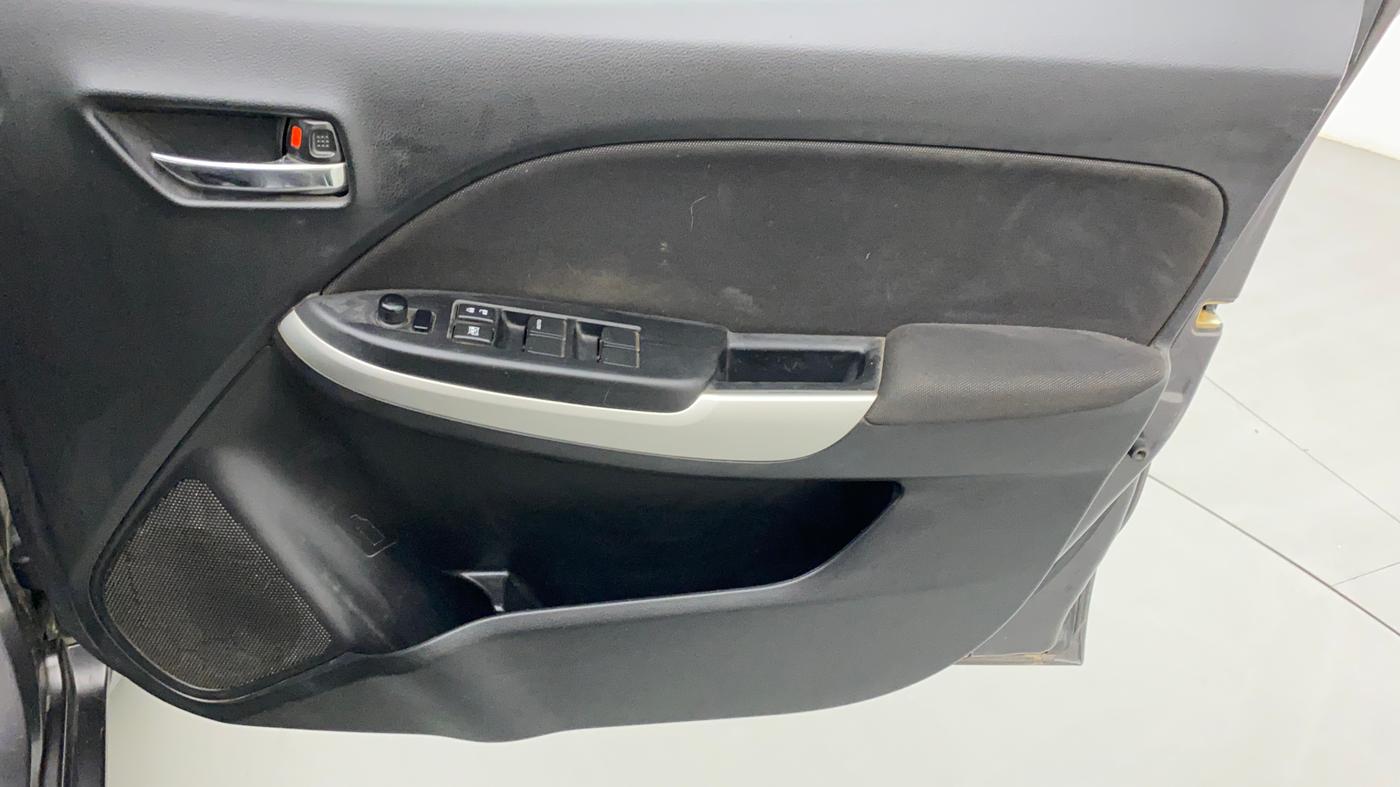 2016 Maruti Baleno DELTA PETROL 1.2, Petrol, Manual, 67,985 km, Driver Side Door Panels Control