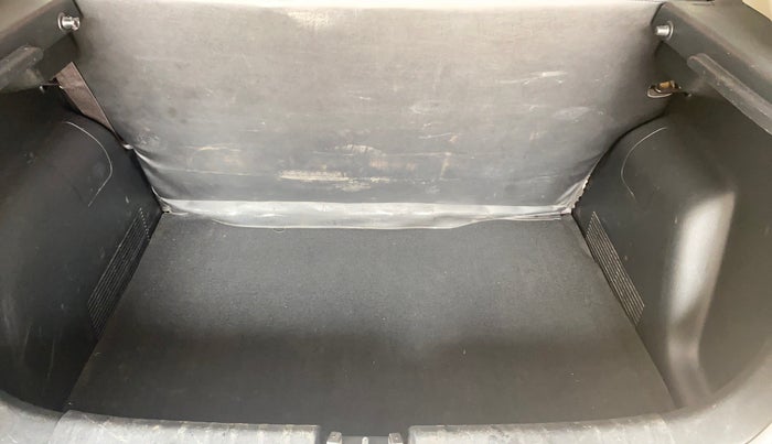 2023 KIA SONET HTK PLUS 1.0 IMT, Petrol, Manual, 96,784 km, Boot Inside