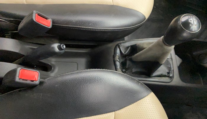 2015 Hyundai Eon D-LITE+, Petrol, Manual, 20,982 km, Gear Lever