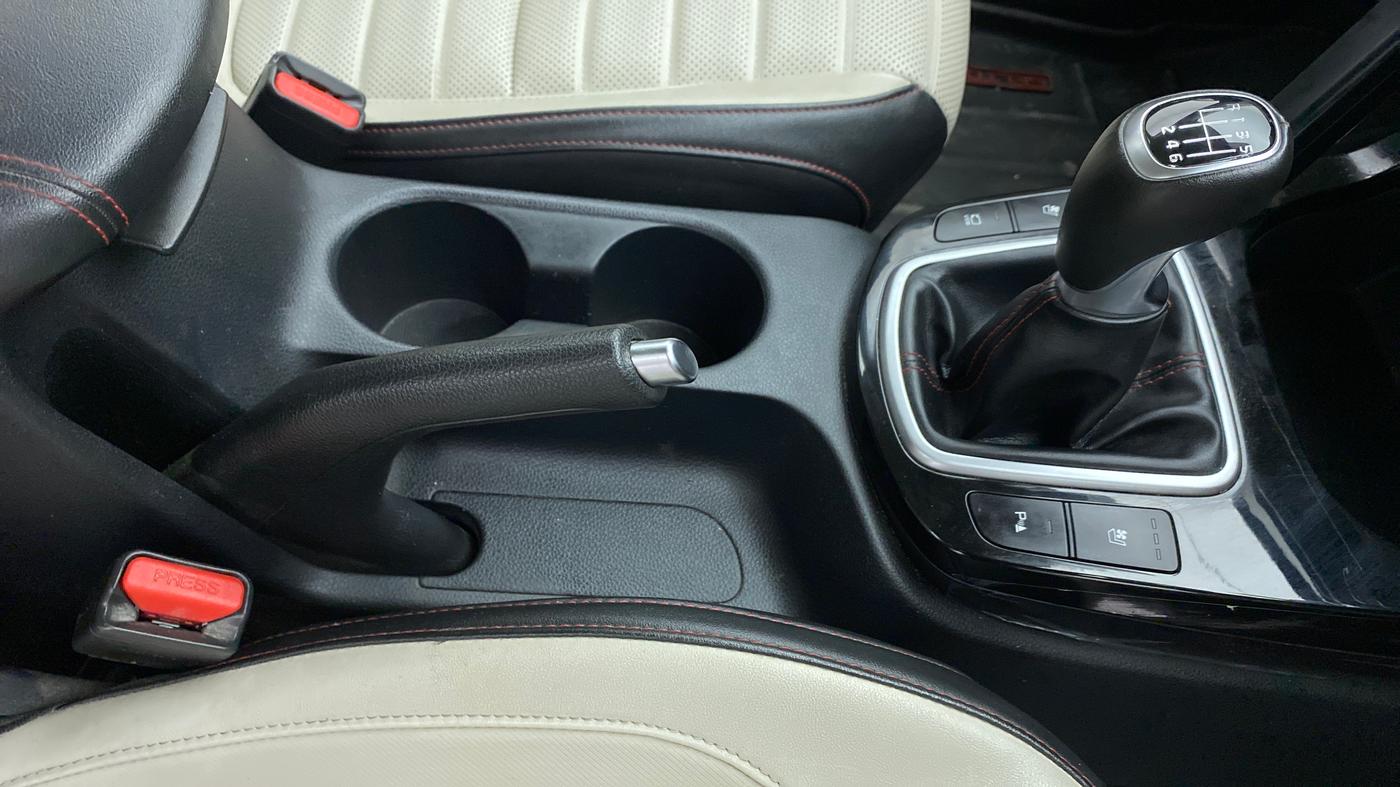 2019 KIA SELTOS GTX+ 1.4 MT, Petrol, Manual, 71,986 km, Gear Lever