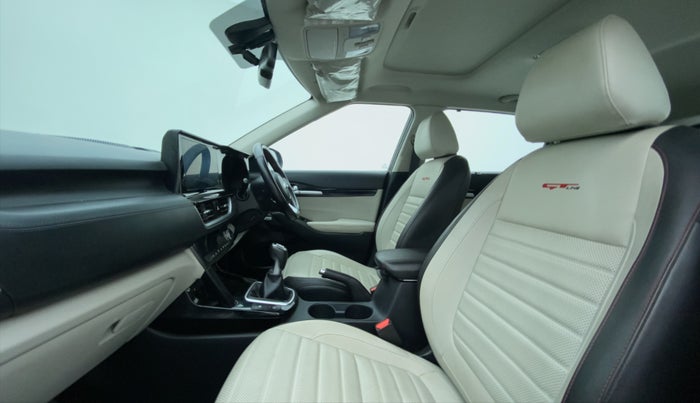 2019 KIA SELTOS GTX+ 1.4 MT, Petrol, Manual, 71,986 km, Right Side Front Door Cabin