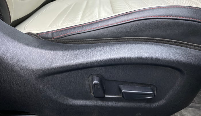 2019 KIA SELTOS GTX+ 1.4 MT, Petrol, Manual, 71,986 km, Driver Side Adjustment Panel