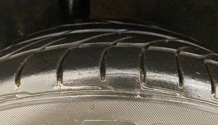 2014 Ford Ecosport TITANIUM 1.5L DIESEL (OPT), Diesel, Manual, 95,178 km, Right Rear Tyre Tread