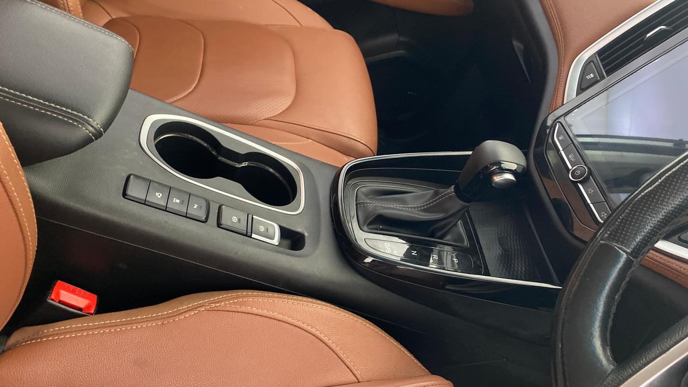 2021 MG HECTOR PLUS SHARP 1.5 PETROL TURBO DCT 6-STR, Petrol, Automatic, 63,454 km, Gear Lever