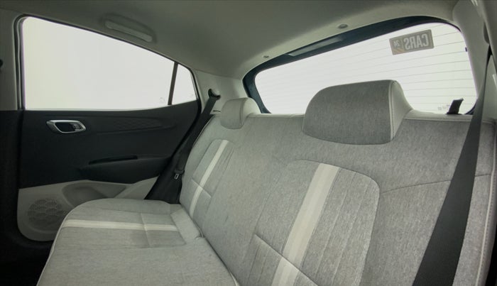 2021 Hyundai GRAND I10 NIOS SPORTZ U2 AMT 1.2 CRDI, Diesel, Automatic, 44,001 km, Right Side Rear Door Cabin