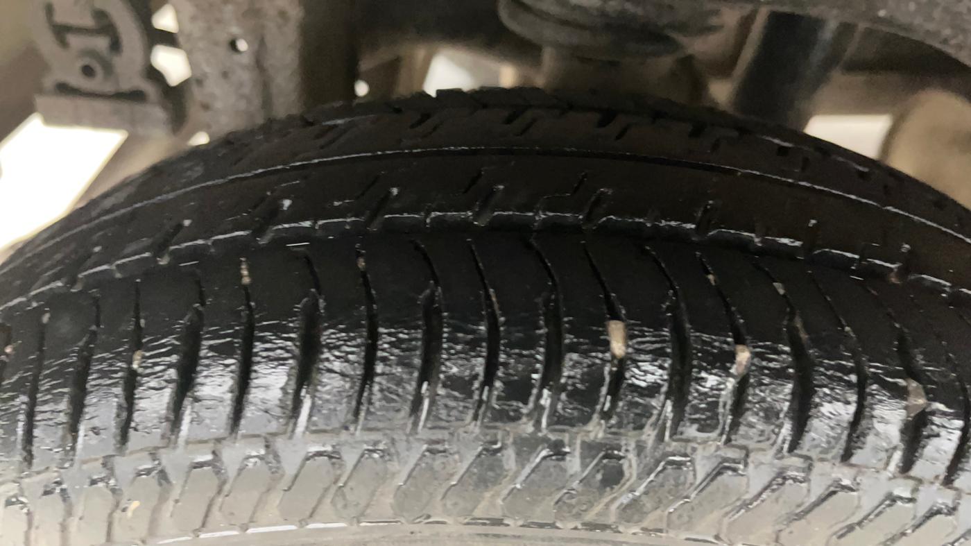 2015 Maruti Alto K10 VXI (O), Petrol, Manual, 38,958 km, Right Rear Tyre Tread