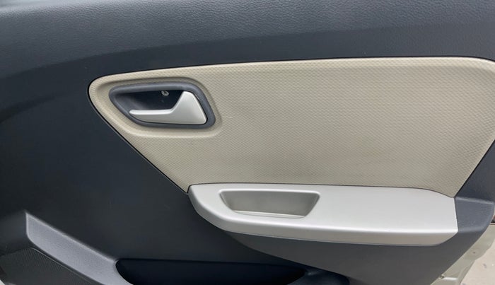 2015 Maruti Alto K10 VXI (O), Petrol, Manual, 38,989 km, Driver Side Door Panels Control