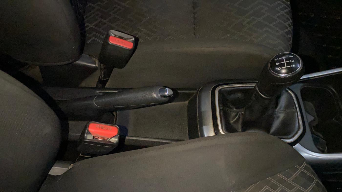 2022 Maruti IGNIS ZETA 1.2, Petrol, Manual, 63,726 km, Gear Lever