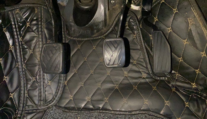 2022 Maruti IGNIS ZETA 1.2, Petrol, Manual, 63,726 km, Pedals