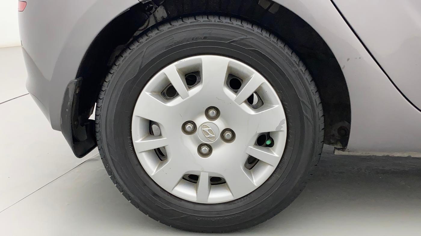 2012 Hyundai i20 MAGNA 1.2, CNG, Manual, 94,262 km, Right Rear Wheel