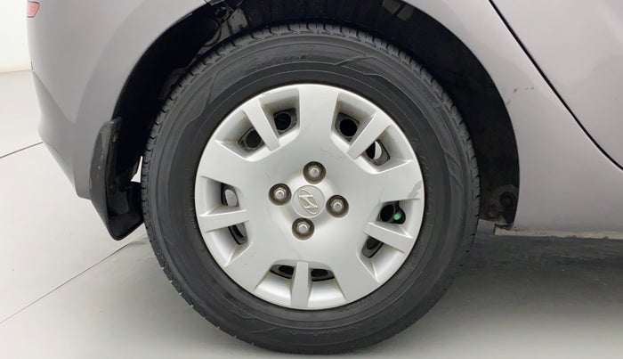 2012 Hyundai i20 MAGNA 1.2, CNG, Manual, 94,262 km, Right Rear Wheel