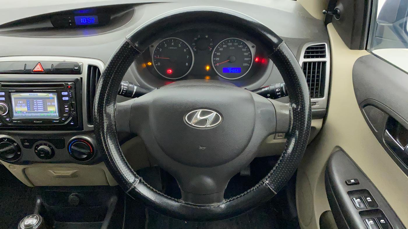 2012 Hyundai i20 MAGNA 1.2, CNG, Manual, 94,262 km, Steering Wheel Close Up